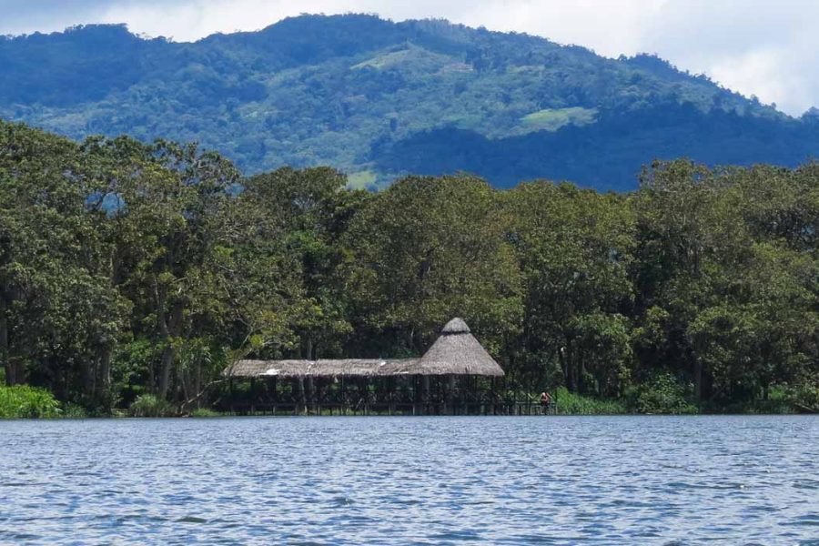 Laguna Azul San Martin