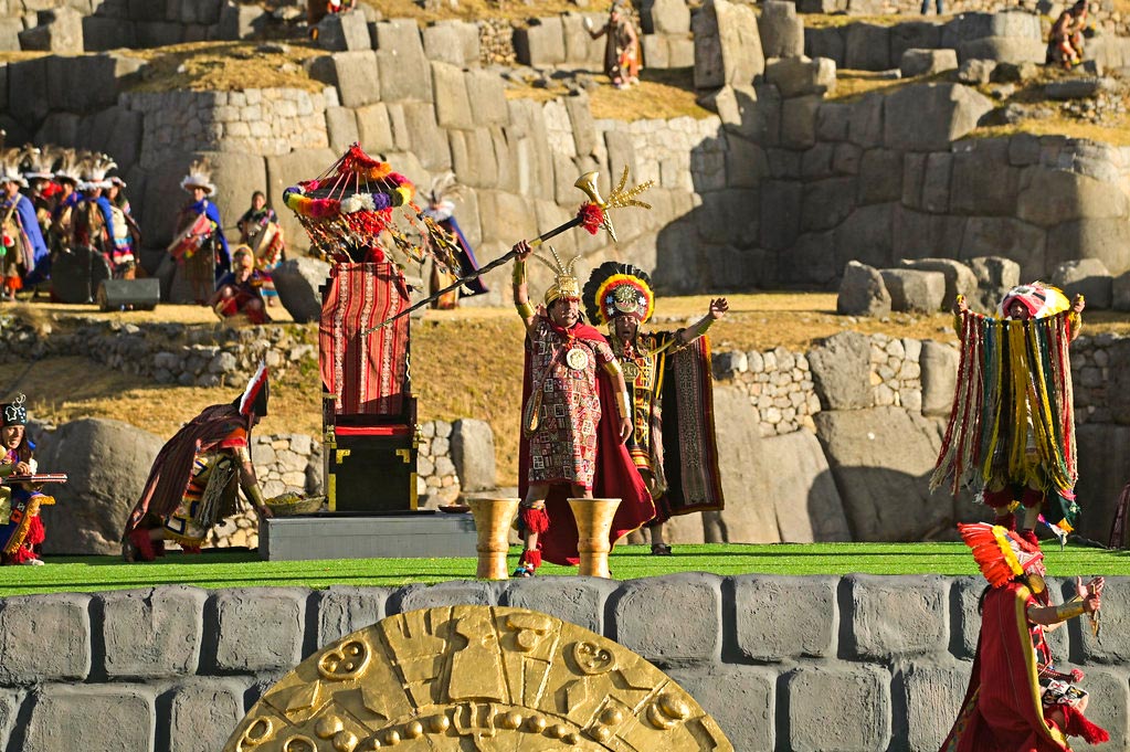 Inti Raymi 2026 escenificacion inca y qolla en explanada de saqsayhuaman
