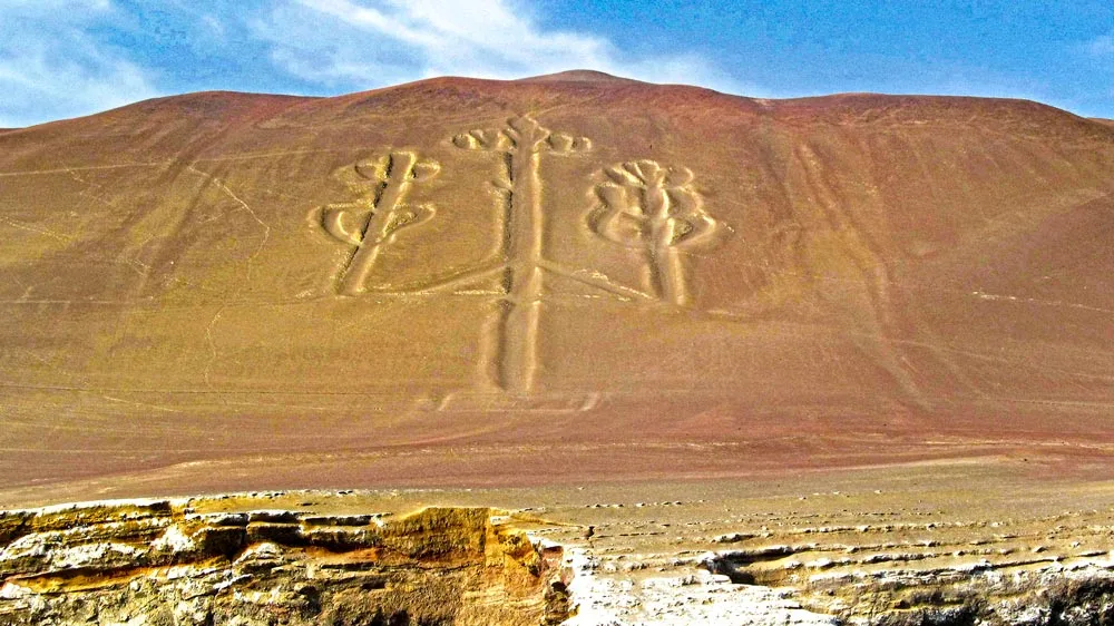 <span>Día 2 </span> – Paracas e Ica | Mar, desierto y tradición