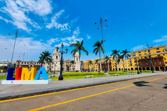 <span>Día 1</span> – Llegada a Lima